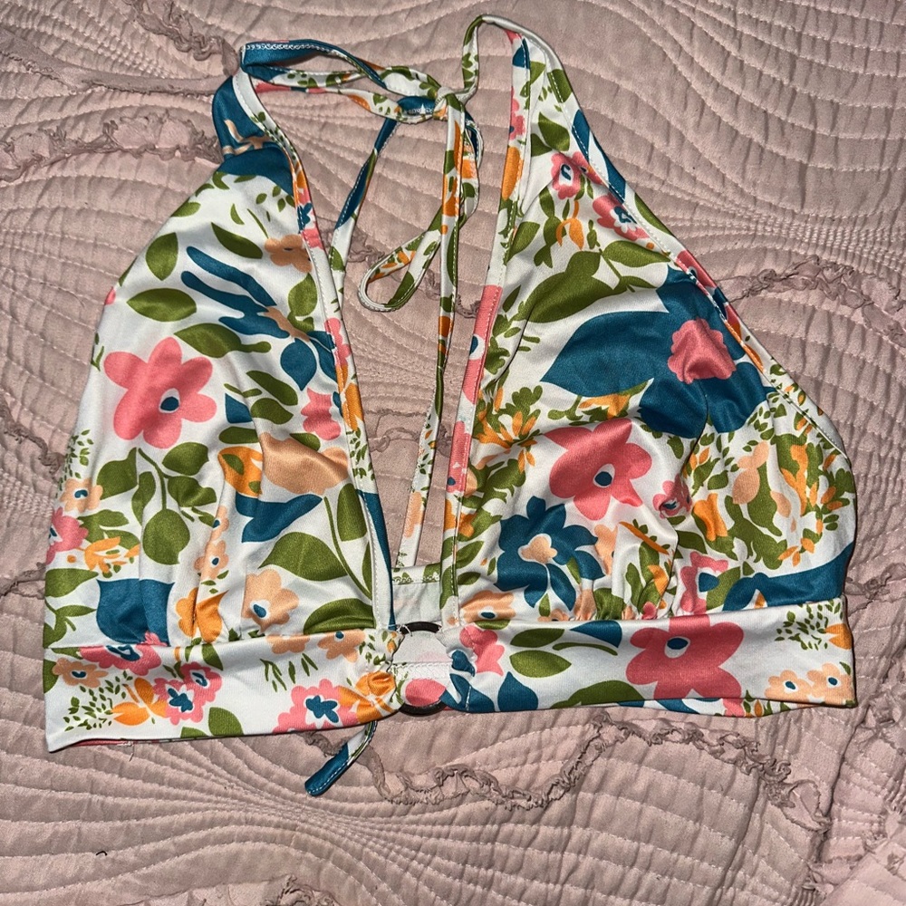 Tops  (bundle)!!!!!! - Picture 3 of 4